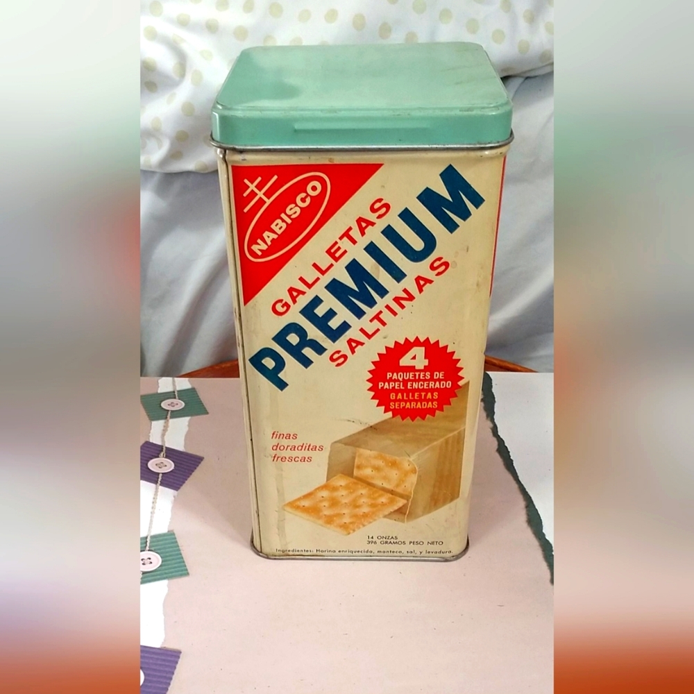 Vintage 1969 Metal Canister Nabisco Premium Saltine Crackers Tin Box - Picture 3 of 16